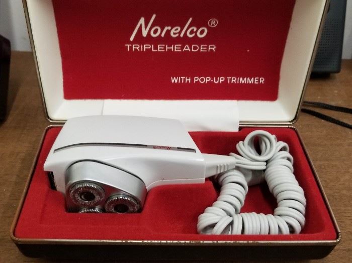 Norelco Tripleheader electric shaver