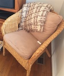 Excellent condition wicker chair with cushions!