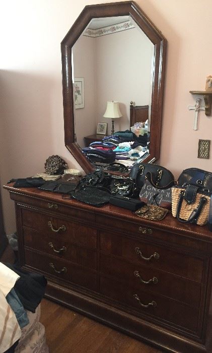 Vintage Henredon 8 drawer dresser and mirror, excellent condition! Also pictured designer purses. Update: Dresser has been sold as of Saturday, mirror and many purses still available!