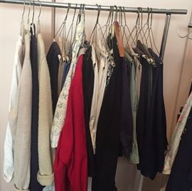 Large collection of women's clothing!