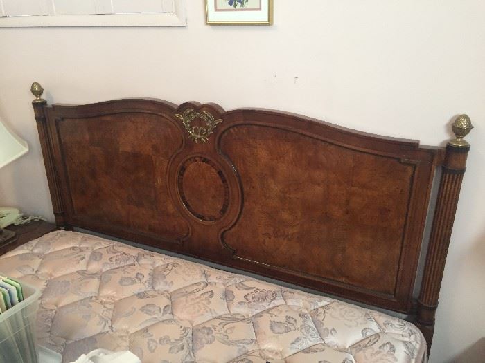 Vintage Henredon queen bed, excellent condition!