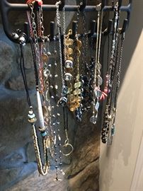 And MORE Ladies Lovely Costume Jewelry Necklaces