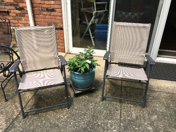 Set of 2 Patio Chairs