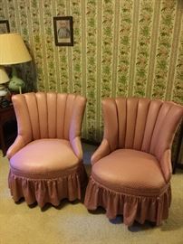 Slipper chairs