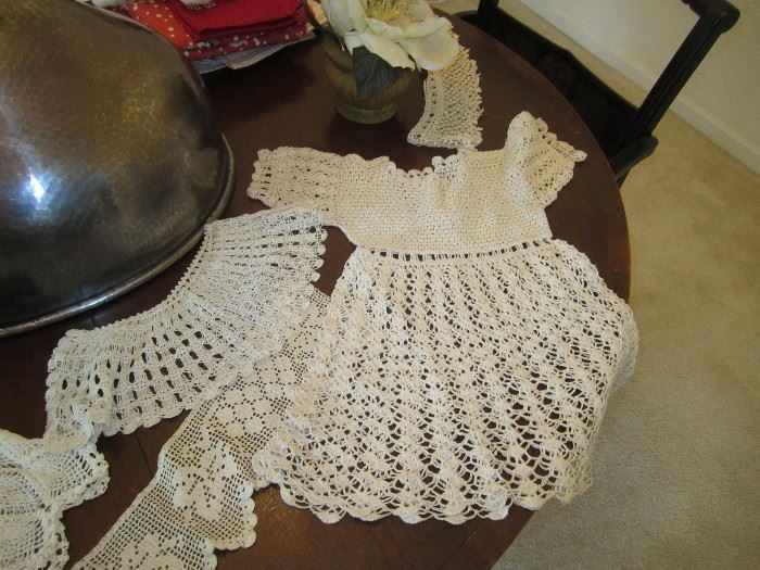 Crochet dress and collars
