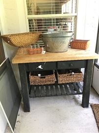 Kitchen Island/Potting Bench & Accessories