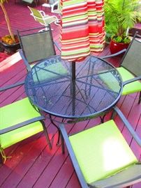 Vintage Iron Patio Table and Chairs