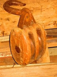 Antique Pully