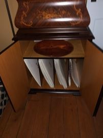 Approximately 50 Porter discs, made of copper alloy A variety of classical, pop, jazz, Christmas...