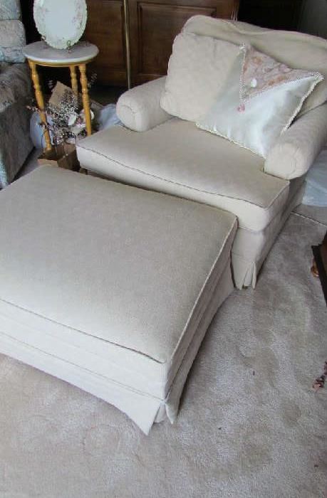 comfy Chair with Ottoman