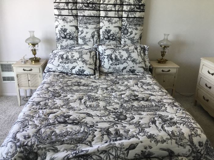 Beautiful double bed with headboard and linens $375