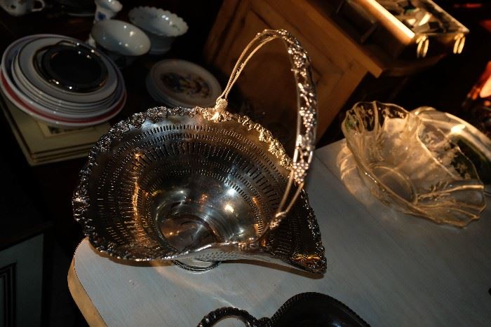Silver Plate Colonial Basket