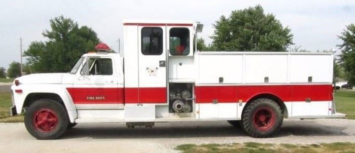 1979 Ford F800 FIRE TRUCK LOW MILES