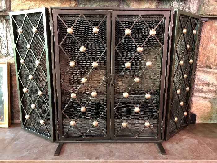 "Byron" Powder Coated Iron Gold Metal Accented 2-Door Fire Screen