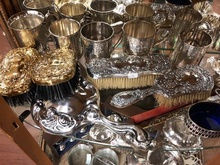 HV. Selection of Sterling Silver Dresser Items.