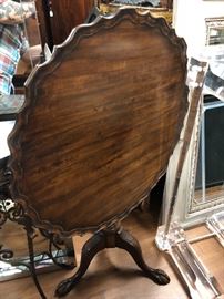 HV. English Mahogany Piecrust Tilt-top Table, c. 19th or early 20th century.