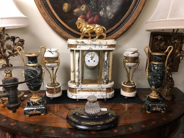 3-piece Lion White Marble Clock Set