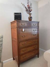 CHESTS OF DRAWERS