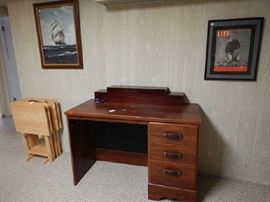 DESK