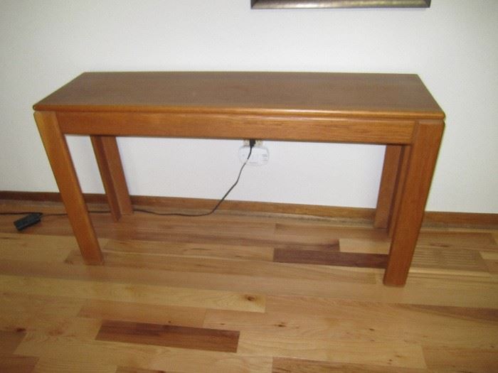 Sofa/entry table
