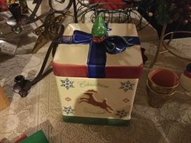 Pfaltzgraff Christmas Cookie Jar