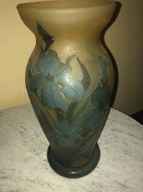 CLOSE UP FULL VIEW OF THIS LARGE GALLE SIGNED THICK GLASS FLOWER VASE