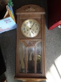 ANTIQUE WALL MANTLE CLOCK