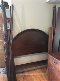 Antique 4-Poster Bed