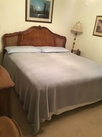 Thomasville king size bed