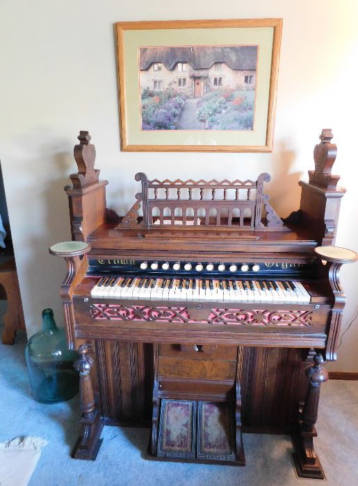 1910 Crown pump organ. Fully restored in 1992.