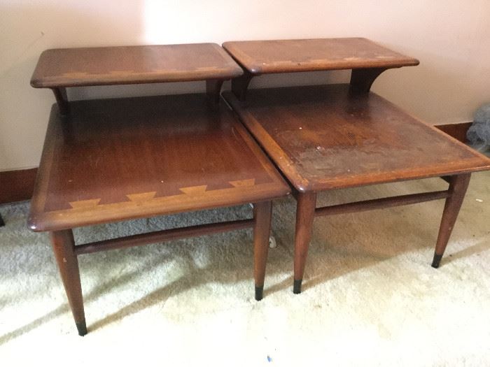  Pair of MCM/Danish Modern end tables        http://www.ctonlineauctions.com/detail.asp?id=738931