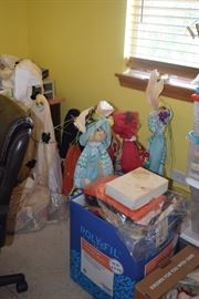 Vintage Dolls & Seasonal