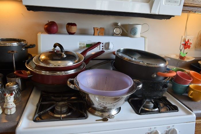 Pots and pans, kitchen items