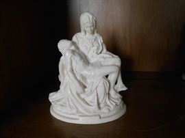 Classic figure - Sculptor A. Santini made in Italy