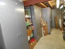 4 2-door metal cabinets