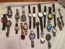 Large selection of watches