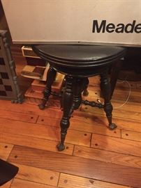 Ball and claw piano bench $75