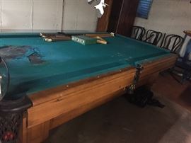 Pool table Needs Felt top