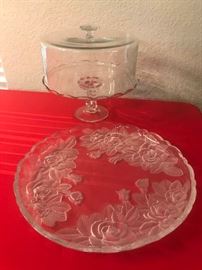 Cake stand and Platter https://ctbids.com/#!/description/share/32248