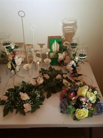 Flowers and Candle     https://ctbids.com/#!/description/share/32376