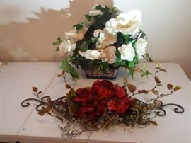 Silk Flower Decor https://ctbids.com/#!/description/share/32301