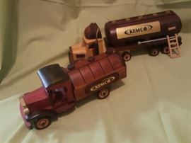 Kemco Trucks https://ctbids.com/#!/description/share/32292