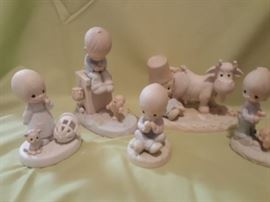 Precious Moments with Animals https://ctbids.com/#!/description/share/32365