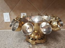 Punch Bowl Set https://ctbids.com/#!/description/share/32164