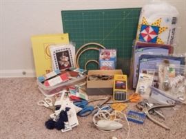 Quilting and Sewing https://ctbids.com/#!/description/share/32303