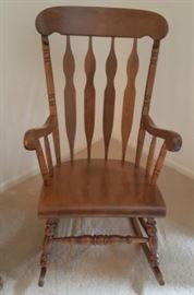 Rocking Chair https://ctbids.com/#!/description/share/32219