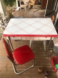 Vintage table and 2 chairs
