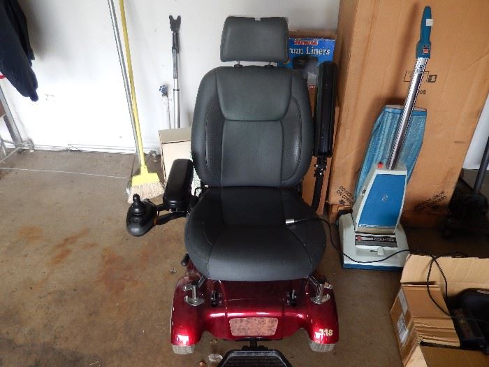 Motorized electric wheelchair