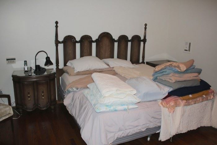 Bedroom Set - Bed and Nightstands - GREAT PRICE!!!