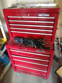 Craftsman rolling tool box excellent condition